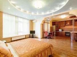 VIP апартаменти з видом на озеро