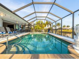Pet Friendly Villa with Heated Pool & Gulf Access - Villa Coast to Coast, hotel with parking in Cape Coral