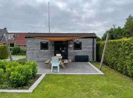 Woodlodge Menaldum, cabin in Dronrijp