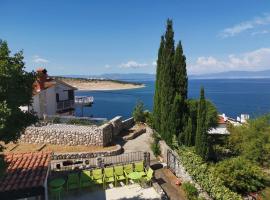 Guest House Dijana, hostal o pensión en Kraljevica