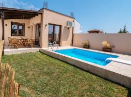 SALVE holiday houses, Villa in Paralia