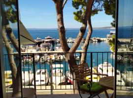 Apartment Pupa, hotel in Brela