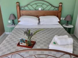 Anastasios Olive Garden Apartments, hotel i Petalidi