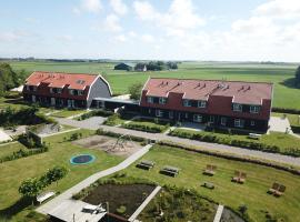 Nieuw Leven Texel, hotel with pools in Den Burg