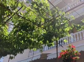 Himara Apartments