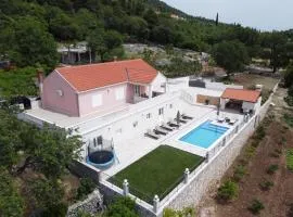 Villa Dragić