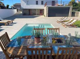 Porto-Braga Family Country House (Private Pool), landsted i Ferreiró