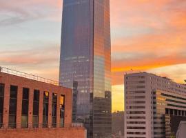 Apartament Condo Amueblado, ENCOMENDEROS 200 El Golf, Las Condes Santiago con vista al Costanera Center, апартамент в Сантяго