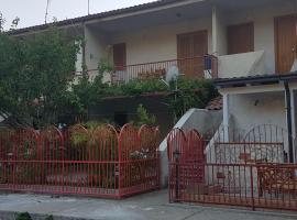 sea house, hotel que aceita pets em Falconara Albanese