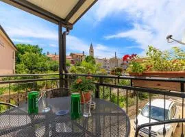 Apartment Nika with Balcony