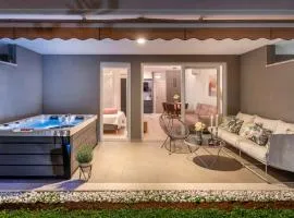 Zaloo, Luxury Apartment with Sea-View and Jacuzzi