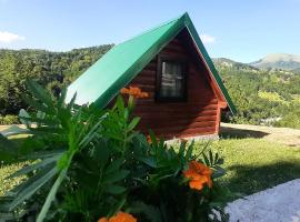 Etno selo ŽURIĆ, hotel v destinaci Mojkovac