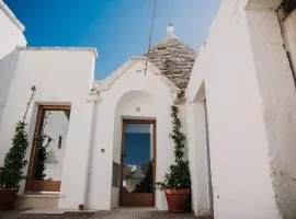 VENTITRÈ- House of Apulia Mea