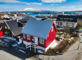 Luxurious House in Downtown Tórshavn，托爾斯港的小屋