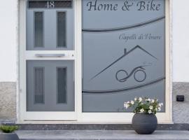 Home & Bike Capelli di Venere, hotel amb aparcament a Casaletto Spartano