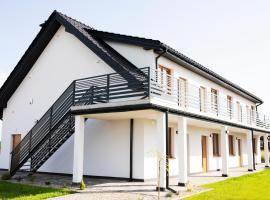 Beztroski Zakątek, hotel with jacuzzis in Nowe Guty