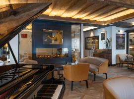 Locanda degli Artisti Art Hotel, pet-friendly hotel in Canazei