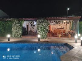 CASA RURAL TRES VENTAS, hotel in Brazatortas