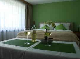 Alpenhaus Donnerkogel, kh&aacute;ch sạn c&oacute; chỗ đậu xe ở Annaberg im Lammertal