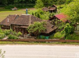 Mikin vajat i ribnjak Korenita, Loznica, hotel u gradu Loznica