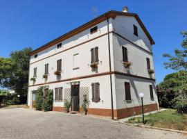 Casa Strada della marina, vila v mestu Senigallia