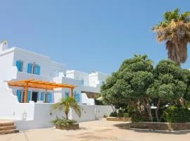 Two Coasts Villa 150m from the beach