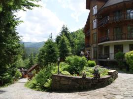 Hotel Dykyi Med, hotel a Tatariv