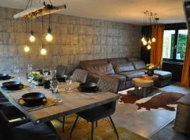 Maison le 30
