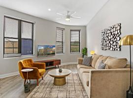 3BR Apt in Logan Square Walkable to Highlights - Central Park S6, hotel u gradu Čikago
