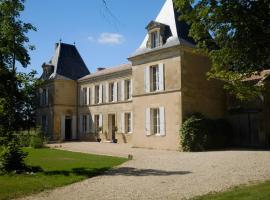 Château Biset, casa de temporada em Saint-Philippe-du-Seignal