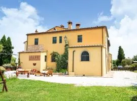 Apartment in Collesalvetti near Pisa