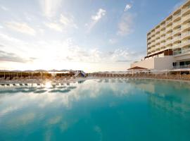 Palladium Hotel Menorca، فندق في أرينال دو ان كاسيل