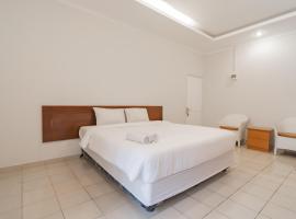 Rossan Villa Hotel near Kampus UPI Setiabudhi, hotel di Bandung