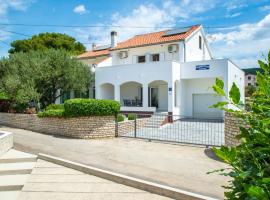 Holiday Home Tramontana by Interhome, hotel en Sovlje