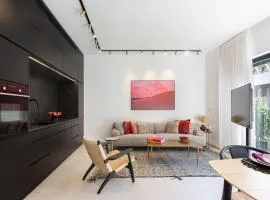 Luxury & Quiet 2BDR near Gordon Beach