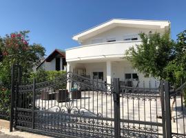 Villa Dafina, hotel em Donji Stoj