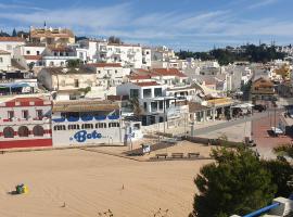 FM Central Vila Apartment, hotel in Carvoeiro