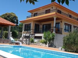 Itxi y Jamin - Chalet con vistas a la Ria de Vigo ชาเลต์ในโมอาญา