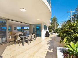 Nielsen on the Park Unit 1a 2 Bed, hotel in Coolangatta