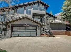 Deer Valley Private Home, Mountain Modern, Private Hot Tub, Wonderful Gathering Spaces and Views