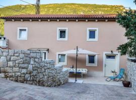Lovely Istrian house - Šegon, holiday home in Plomin