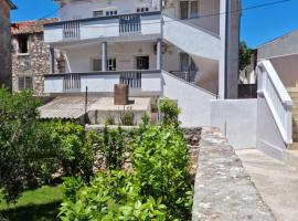 Apartmani Bada, hotel Pakoštanéban