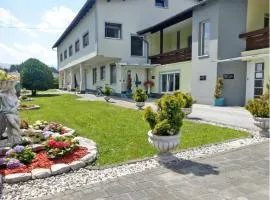 Apartment mit sonnigem Balkon in Ruhelage