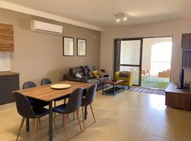 Rabat Falcon Apartment, hotel with parking in Rabat