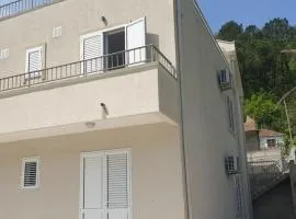 Apartmani Zlatko