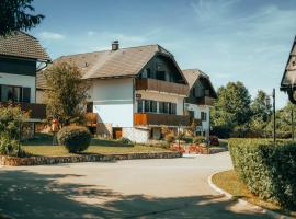 Etno Garden Apartments, Ferienwohnung in Plitvica Selo