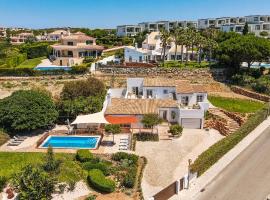 Beach Villa - oceanfront villa Martinhal, hotel v destinaci Sagres