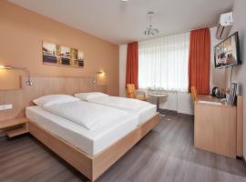 Hotel Touristik, hotel sa Neuenburg am Rhein