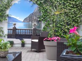 Bella Villa Apartments, hotell i Riva del Garda