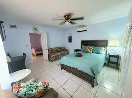 La Casona Azul, guest house in Miami